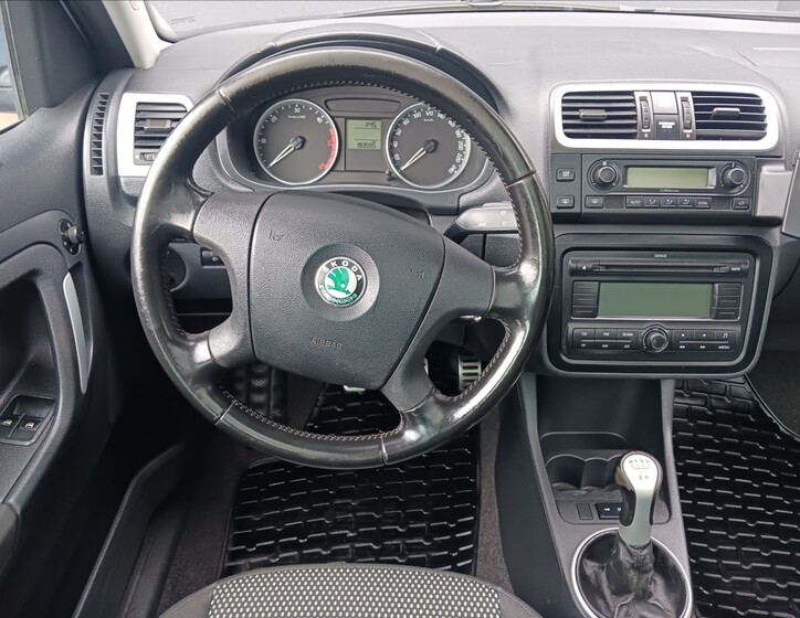 Škoda Roomster 9
