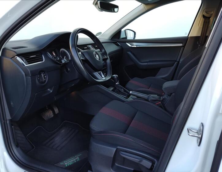 Škoda Octavia 8