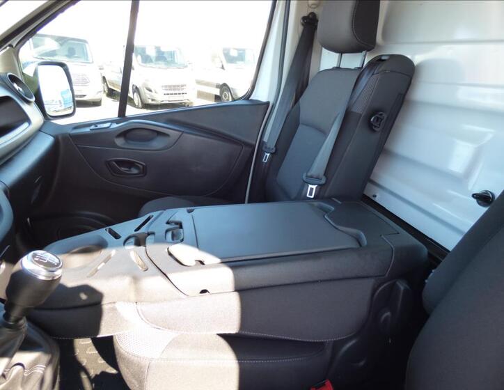 Renault Trafic 19