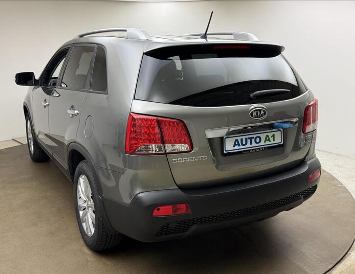 KIA Sorento 6