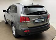 KIA Sorento 6