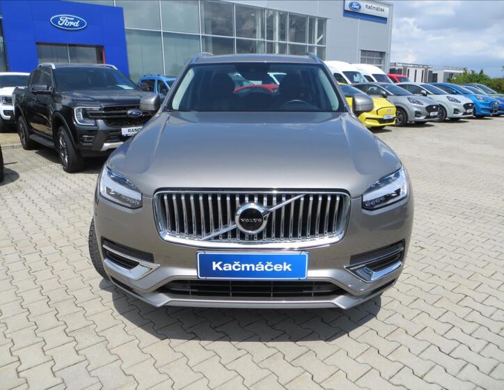 Volvo XC90 10