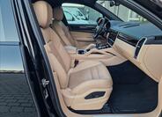 Porsche Cayenne 14