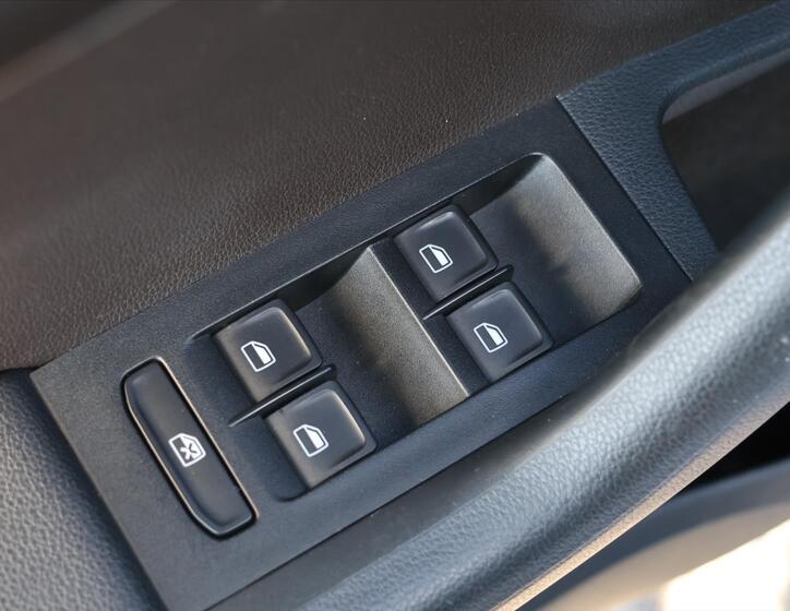 Škoda Octavia 16