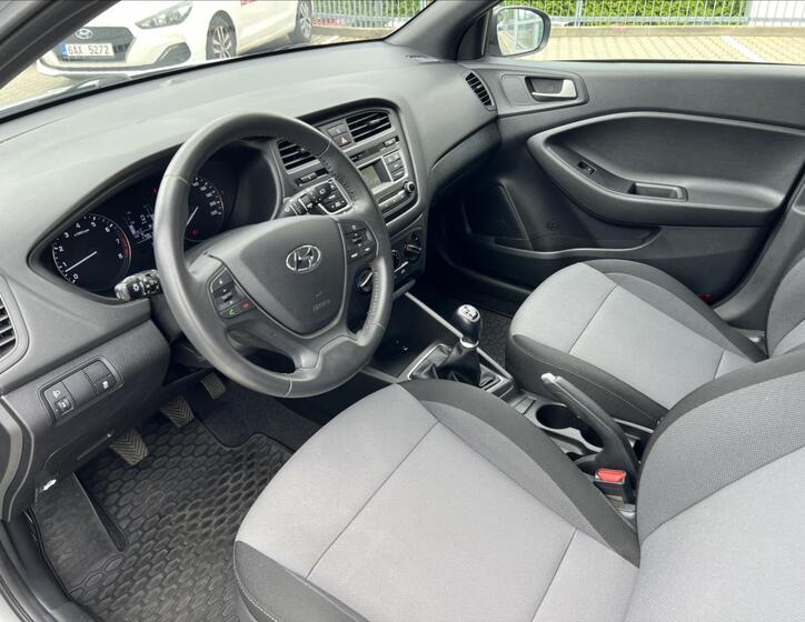 Hyundai i20 11