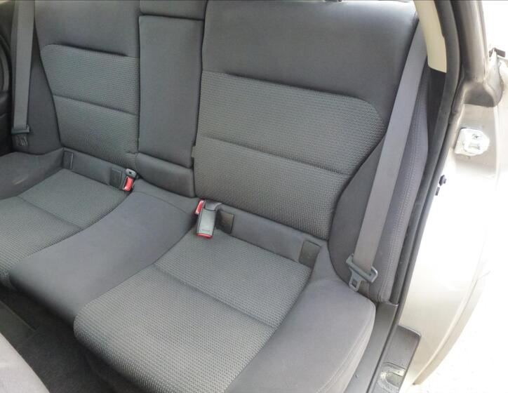 Subaru Legacy 15