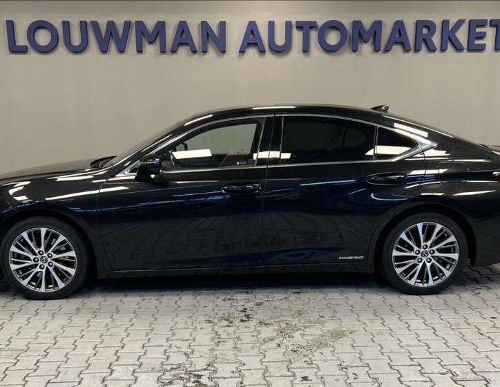 Lexus ES 300h 3