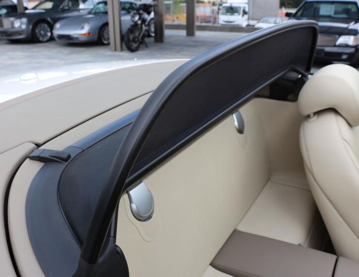 Mercedes-Benz SL 28