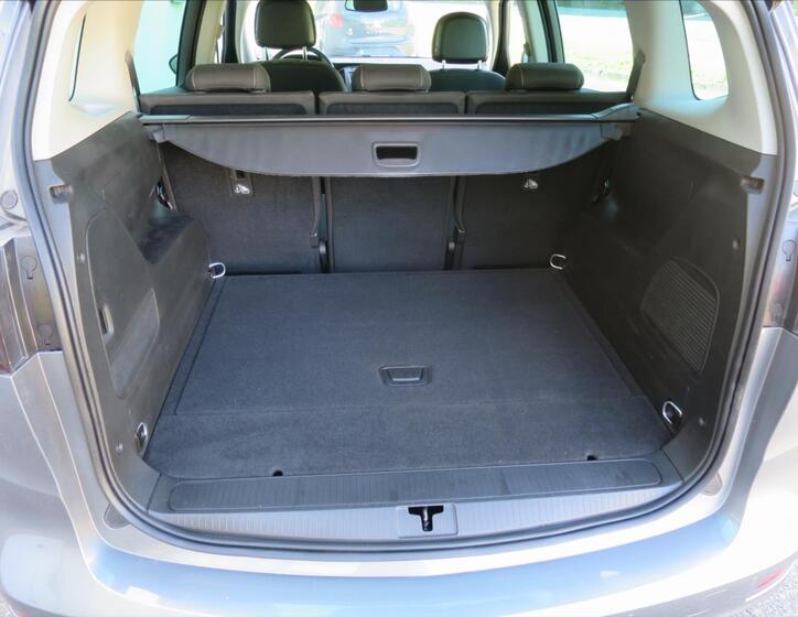 Opel Zafira 18