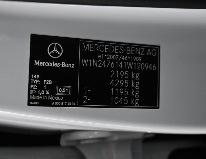 Mercedes-Benz GLB 8