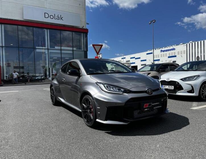 Toyota GR Yaris 1