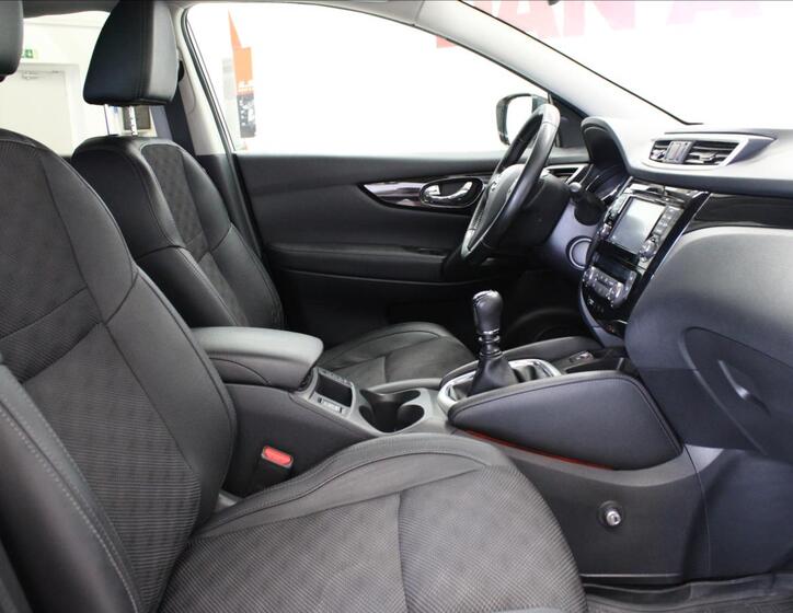 Nissan Qashqai 12