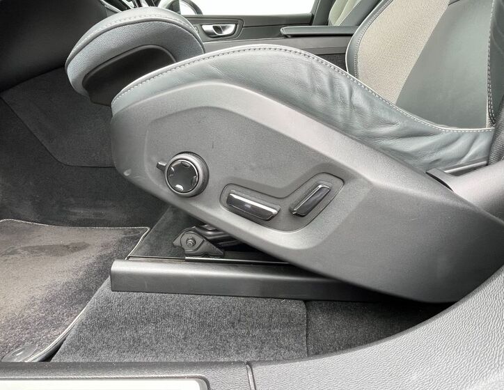 Volvo XC60 13