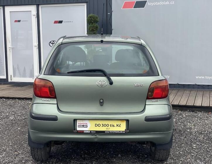 Toyota Yaris 5