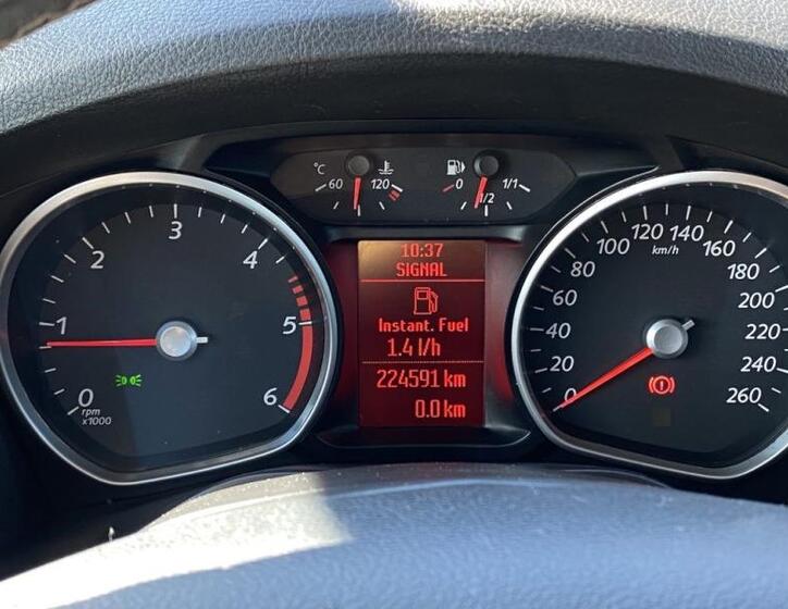 Ford Galaxy 16