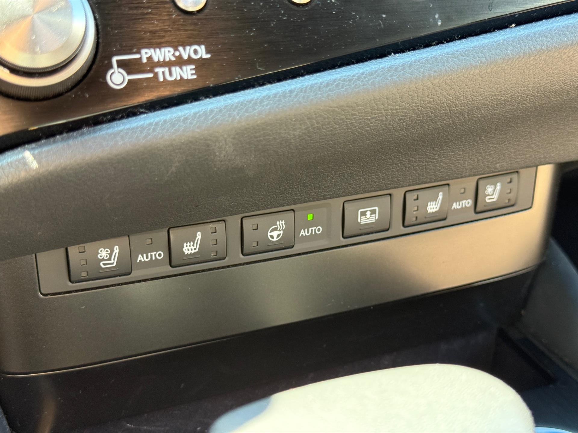 Lexus ES 300h