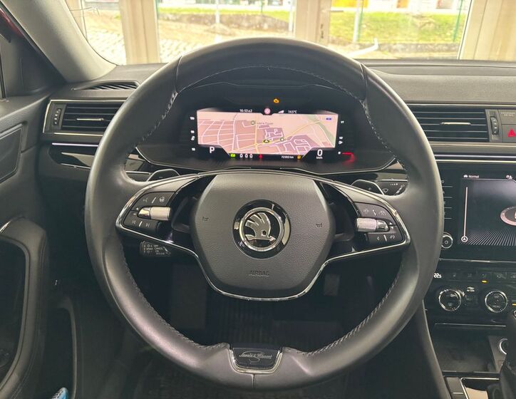 Škoda Superb 8