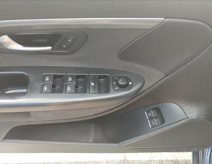 Volkswagen EOS 13