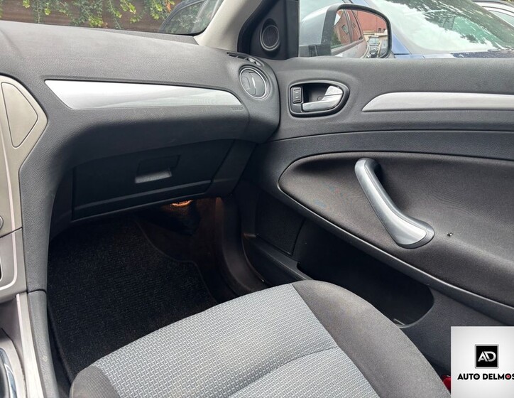 Ford Mondeo 19