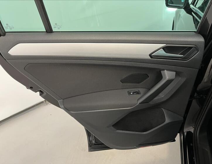Volkswagen Tiguan 28
