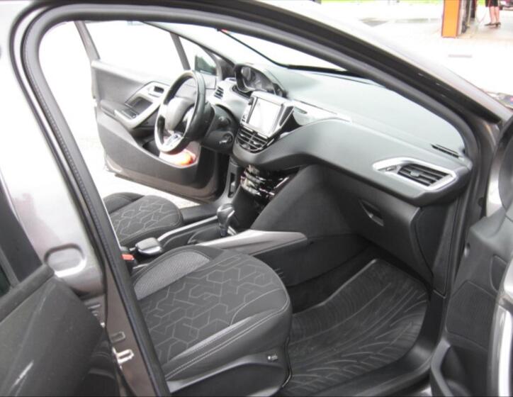 Peugeot 2008 11