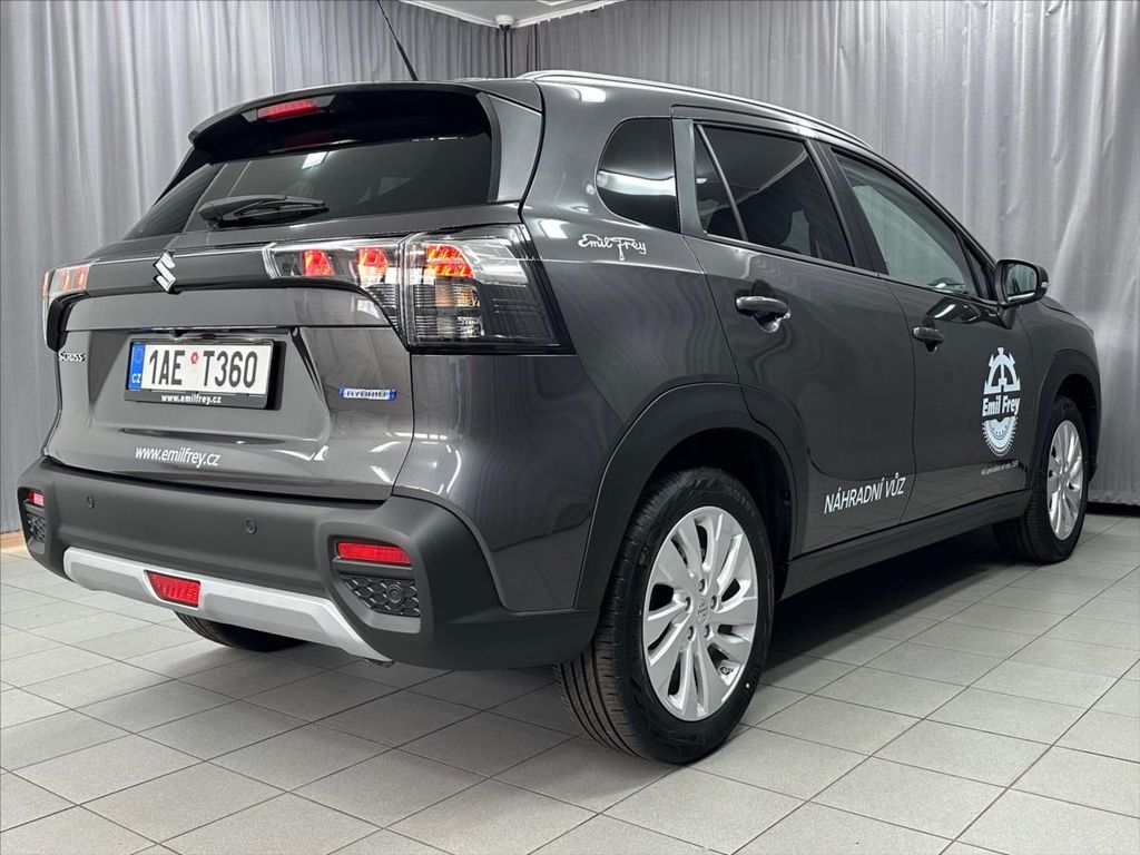 Suzuki S-Cross