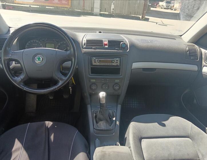 Škoda Octavia 14