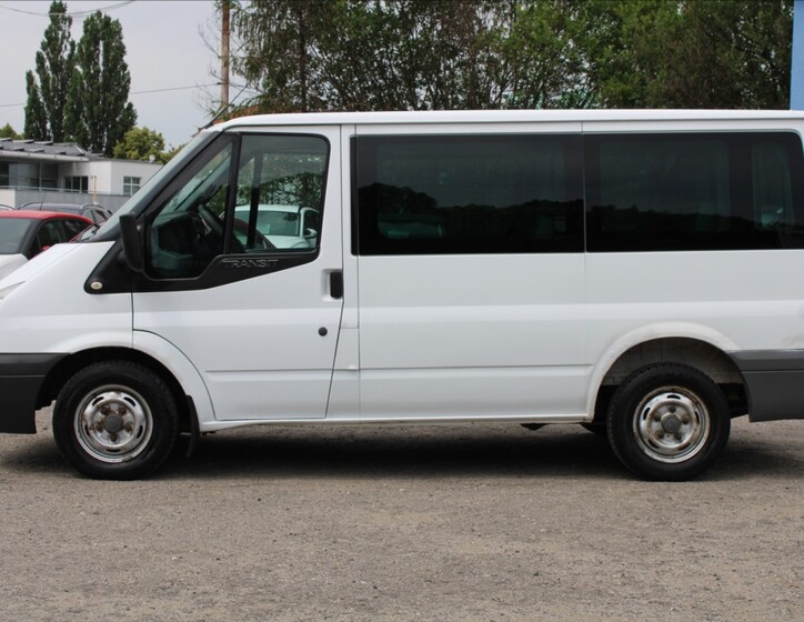 Ford Transit 8