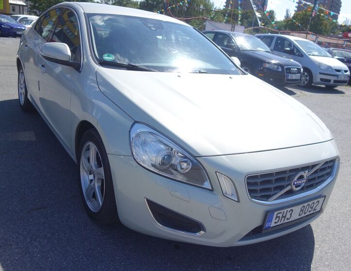 Volvo S60 1
