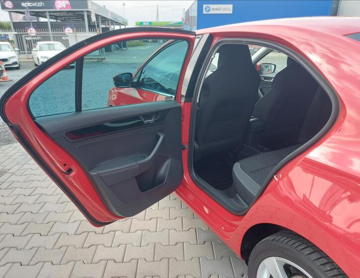Škoda Rapid 12