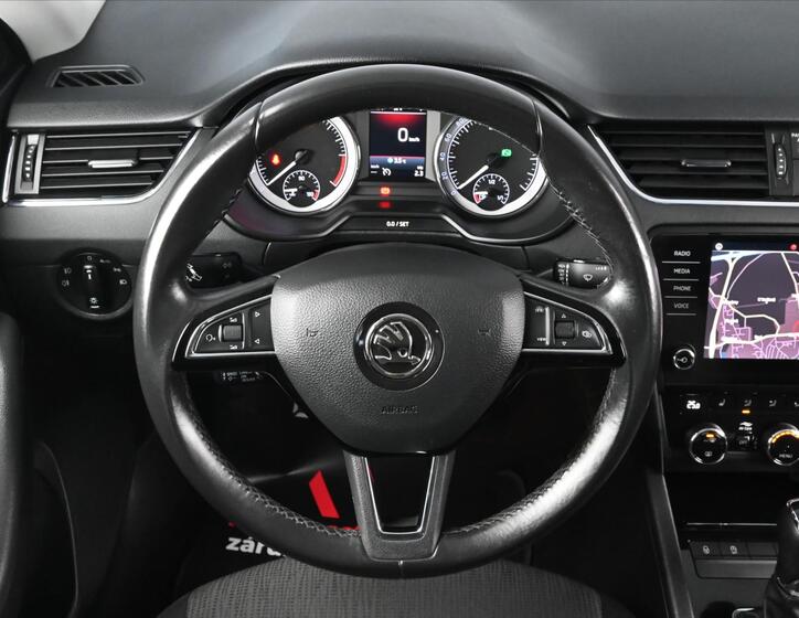 Škoda Octavia 16