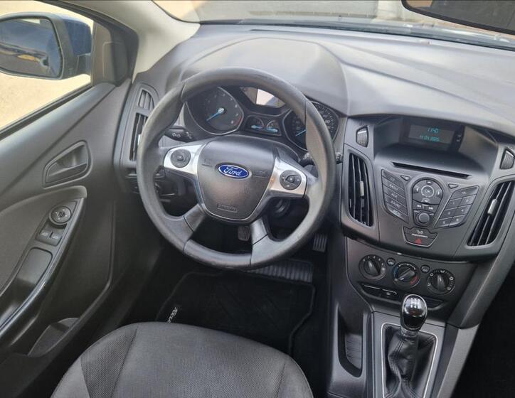 Ford Focus 18