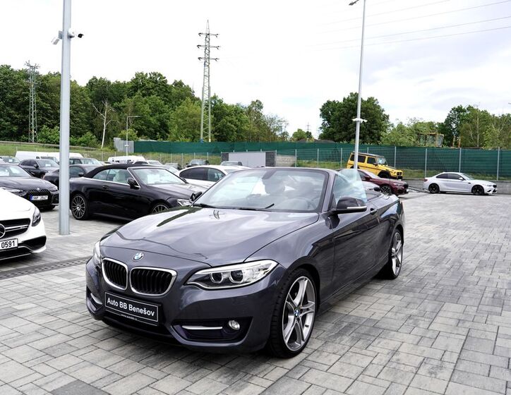 BMW Řada 2 9