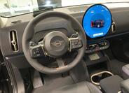 Mini Countryman 9