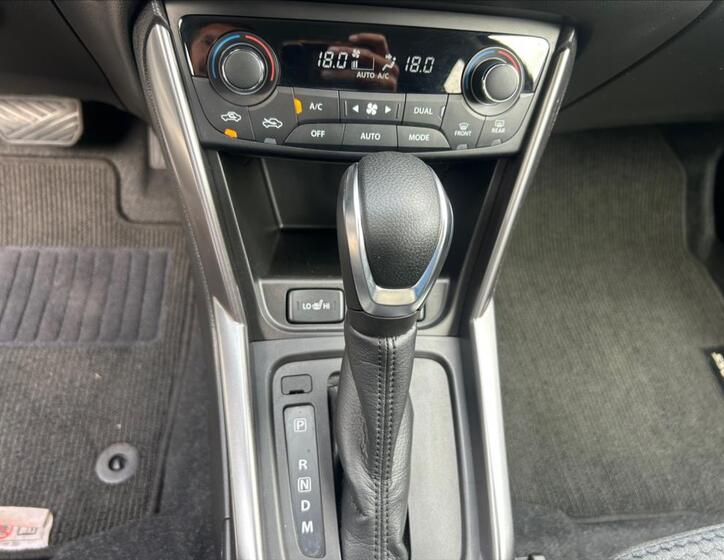 Suzuki S-Cross 15