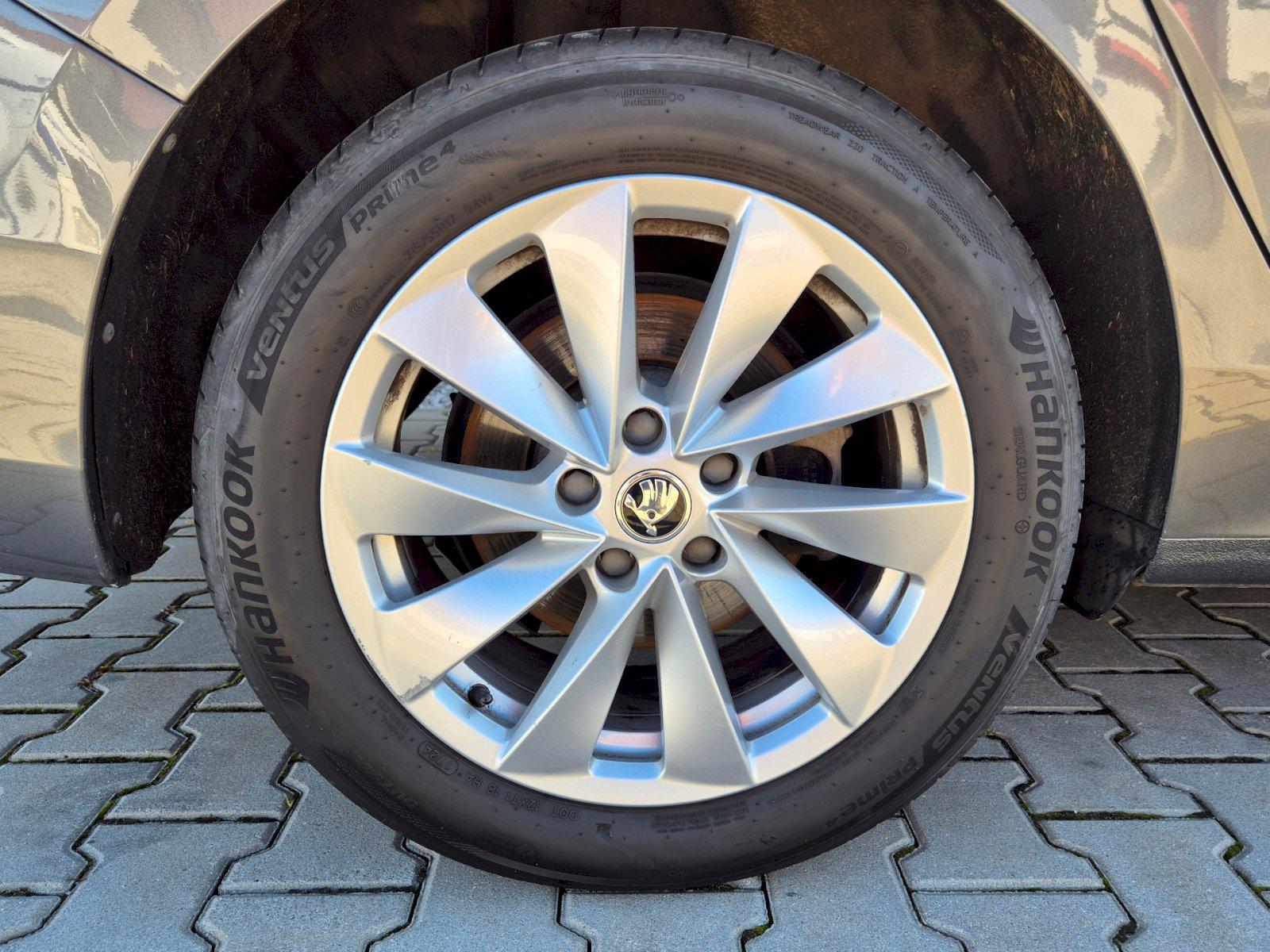 Škoda Superb