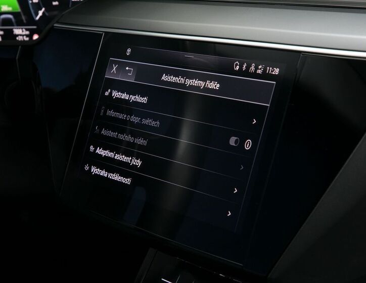 Audi e-tron 26