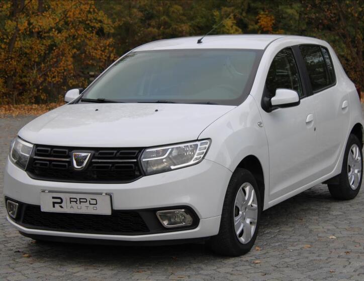 Dacia Sandero 1