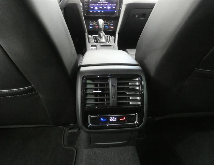 Volkswagen Passat 23