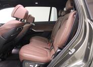 BMW X7 8