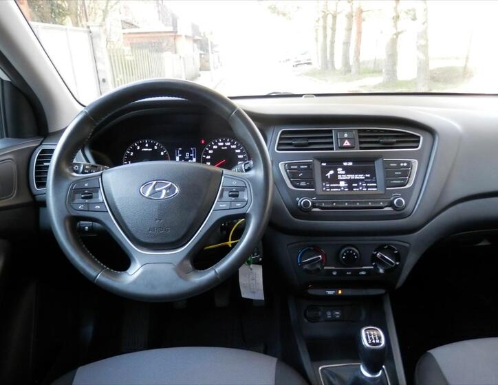 Hyundai i20 17