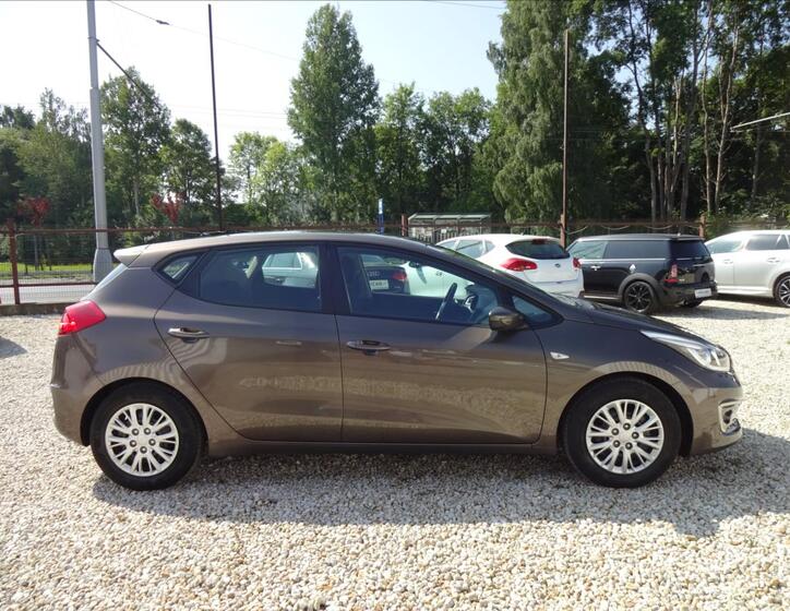KIA Ceed 8