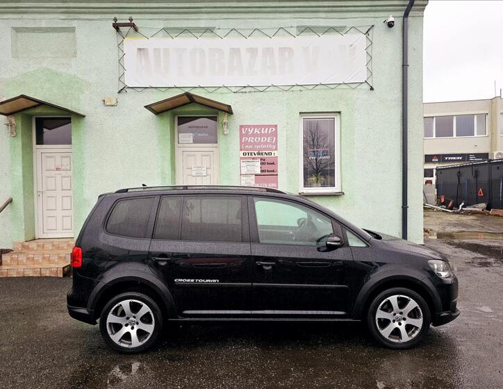 Volkswagen Touran 5