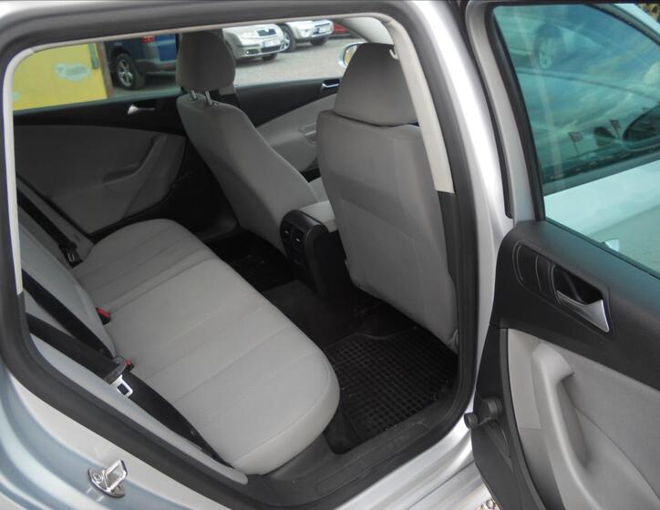 Volkswagen Passat 18