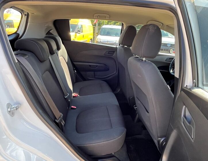 Chevrolet Aveo 19