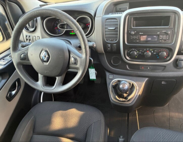 Renault Trafic 6