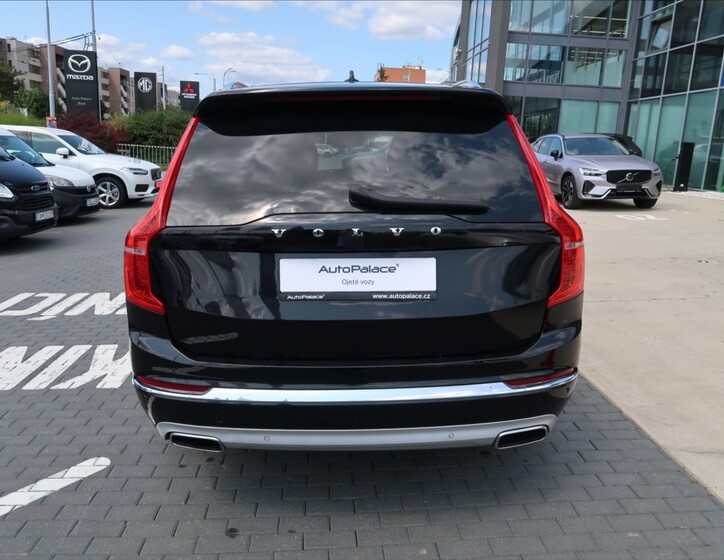 Volvo XC90 6