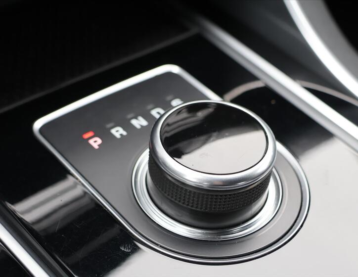 Jaguar XE 31
