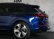 Audi e-tron 8