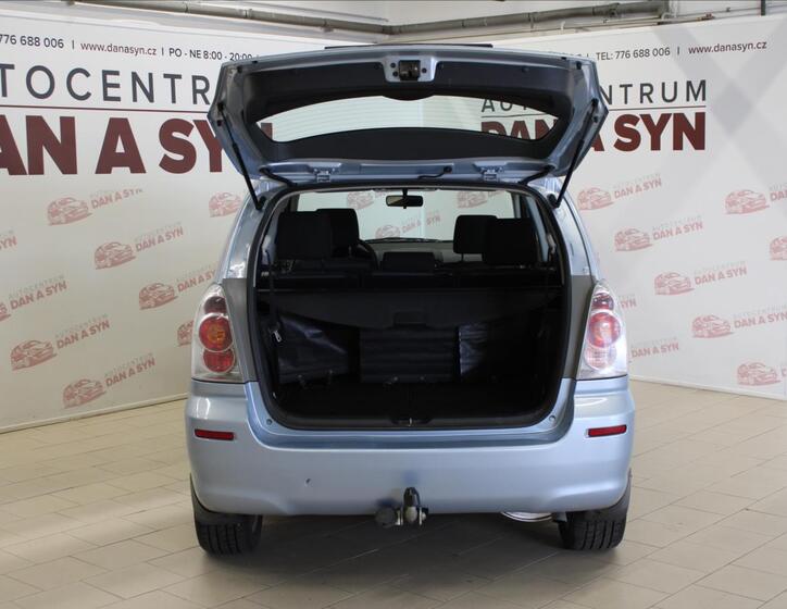 Toyota Corolla Verso 7